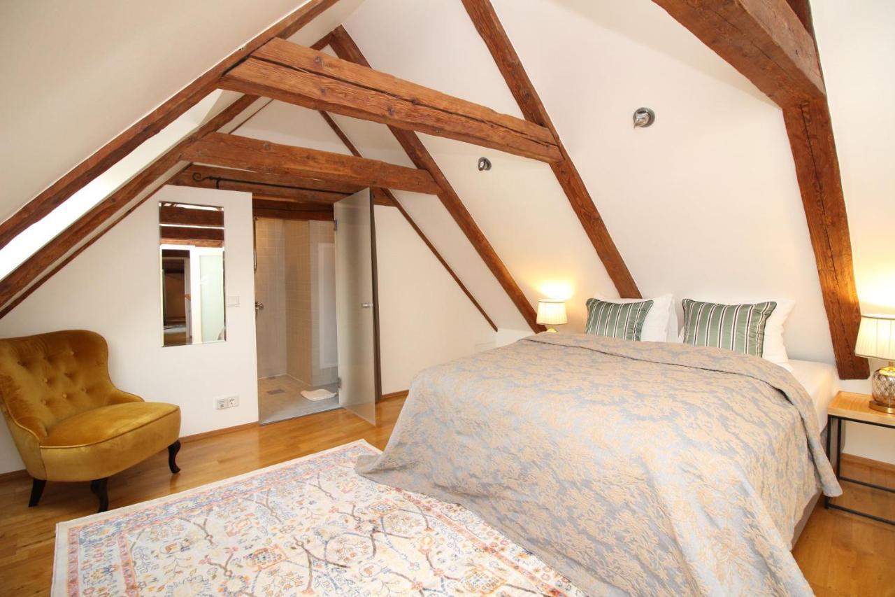 Íbúð 2 Bedroom & 2 Bathroom Luxury With Balcony In Old Town *